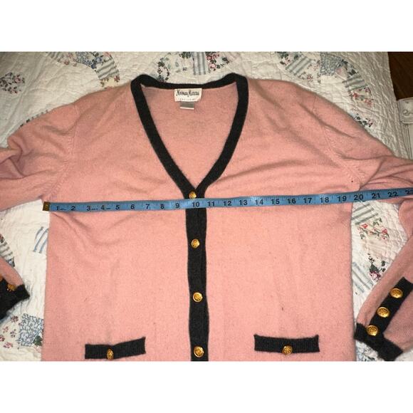 VINTAGE NEIMAN MARCUS PINK BLACK BORDERED CASHMERE CARDIGAN SWEATER L - Picture 5 of 7